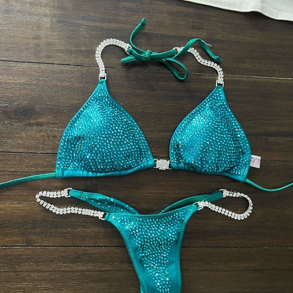 Toxic angelz bikini body building competition suit